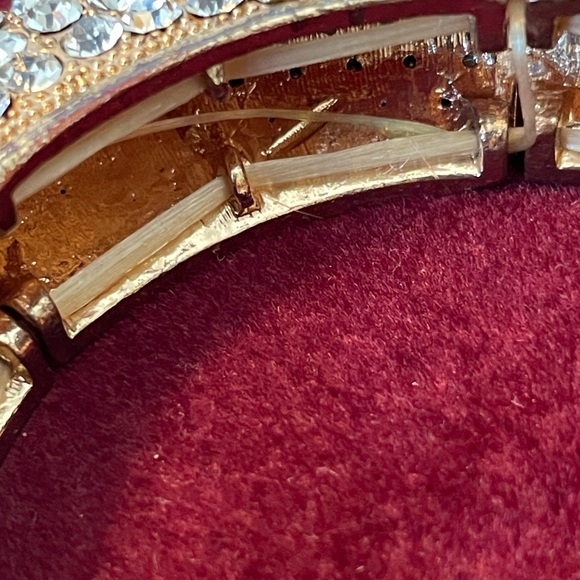 ☀️SALE☀️VGC Vintage Bracelet & Earrings Set Rhinestones Gold Tone. Glamorous ✨ - Picture 10 of 11